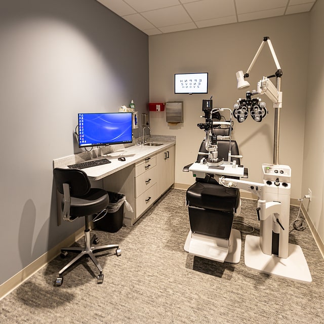 Eye exam room